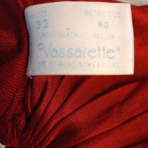 Vintage Vassarette slip/dress in classic red with white piping - Picture 4 of 6